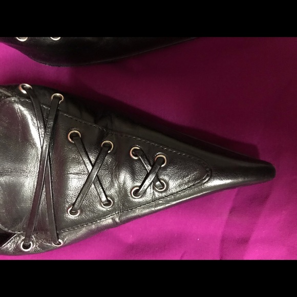 Shoes - Picture 4 of 4